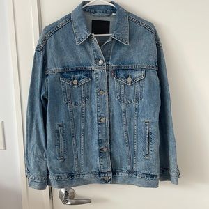 Levi’s ‘90s Trucker Denim Jacket